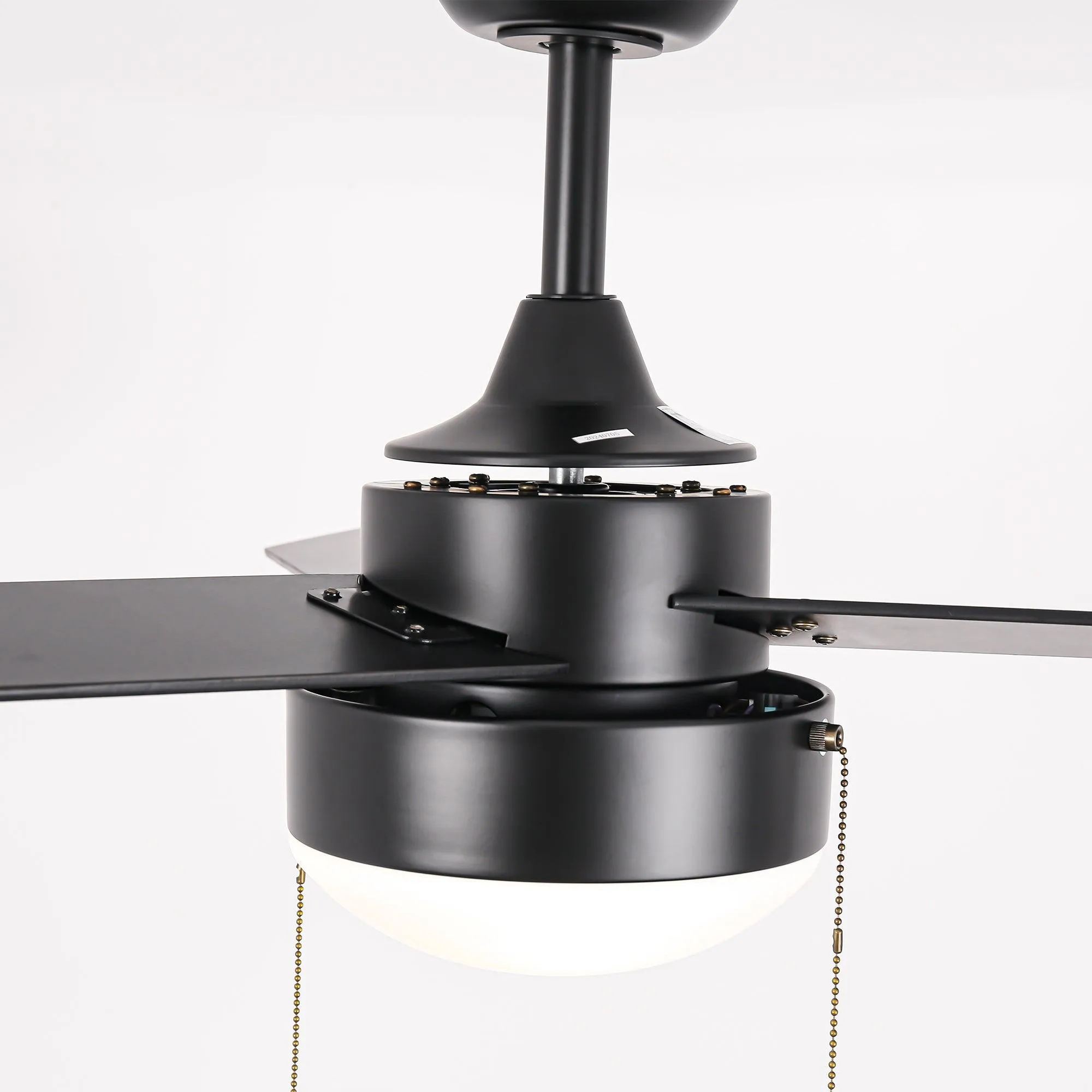 42" Vaczon 3 Blades Traditional Ceiling Fan with Pull Chain