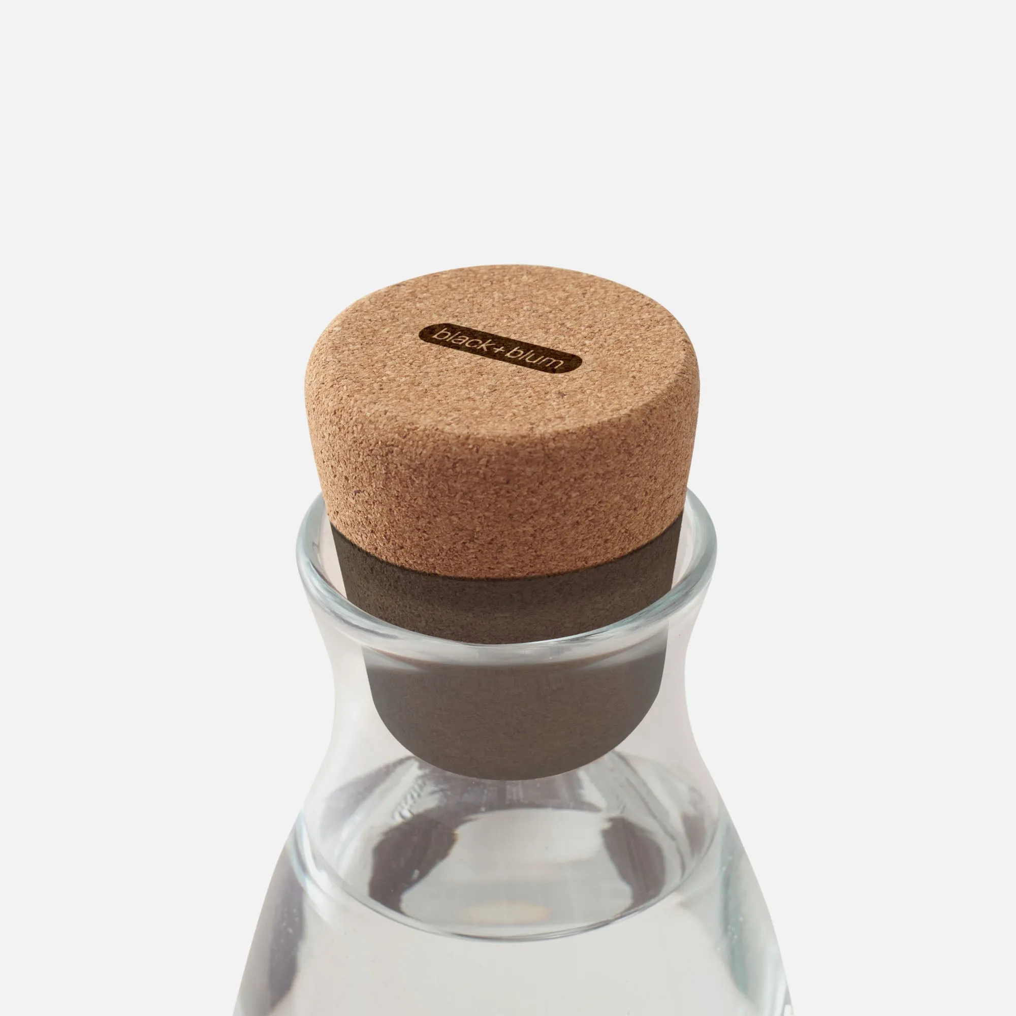 EAU CARAFE