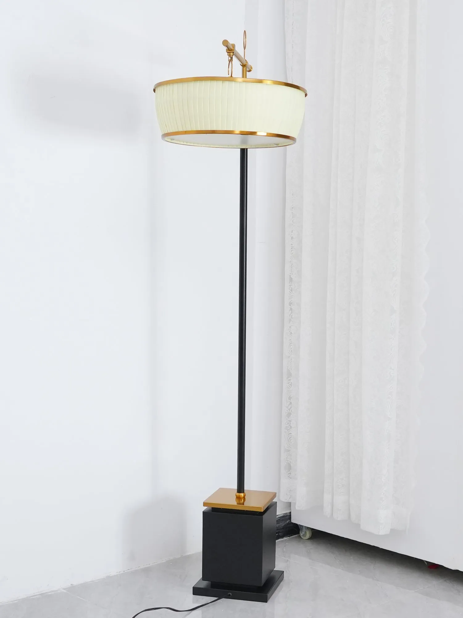 Hejun Fabric Floor Lamp