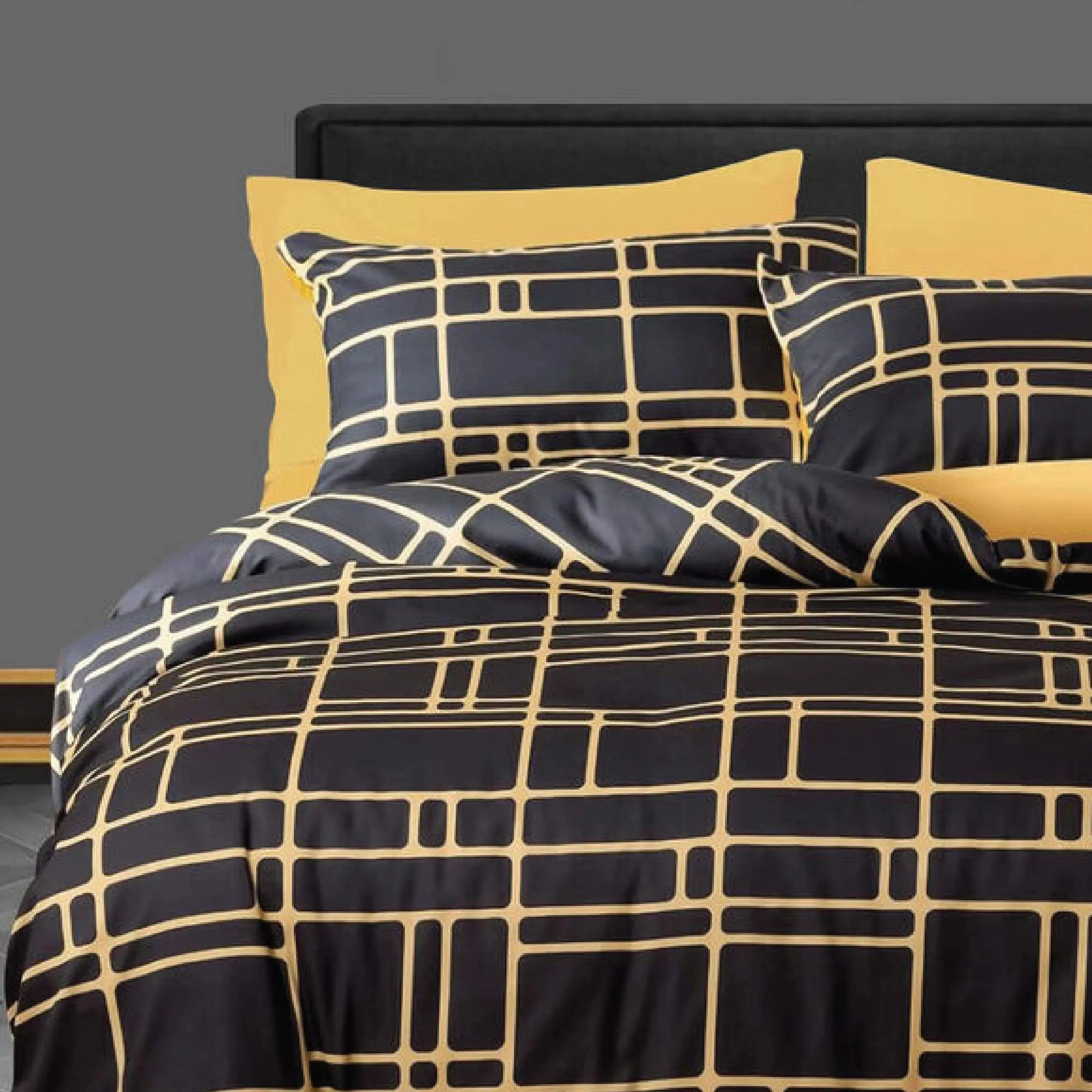 Pamposh Duvet Cover Set-Bricks (Black and Gold)