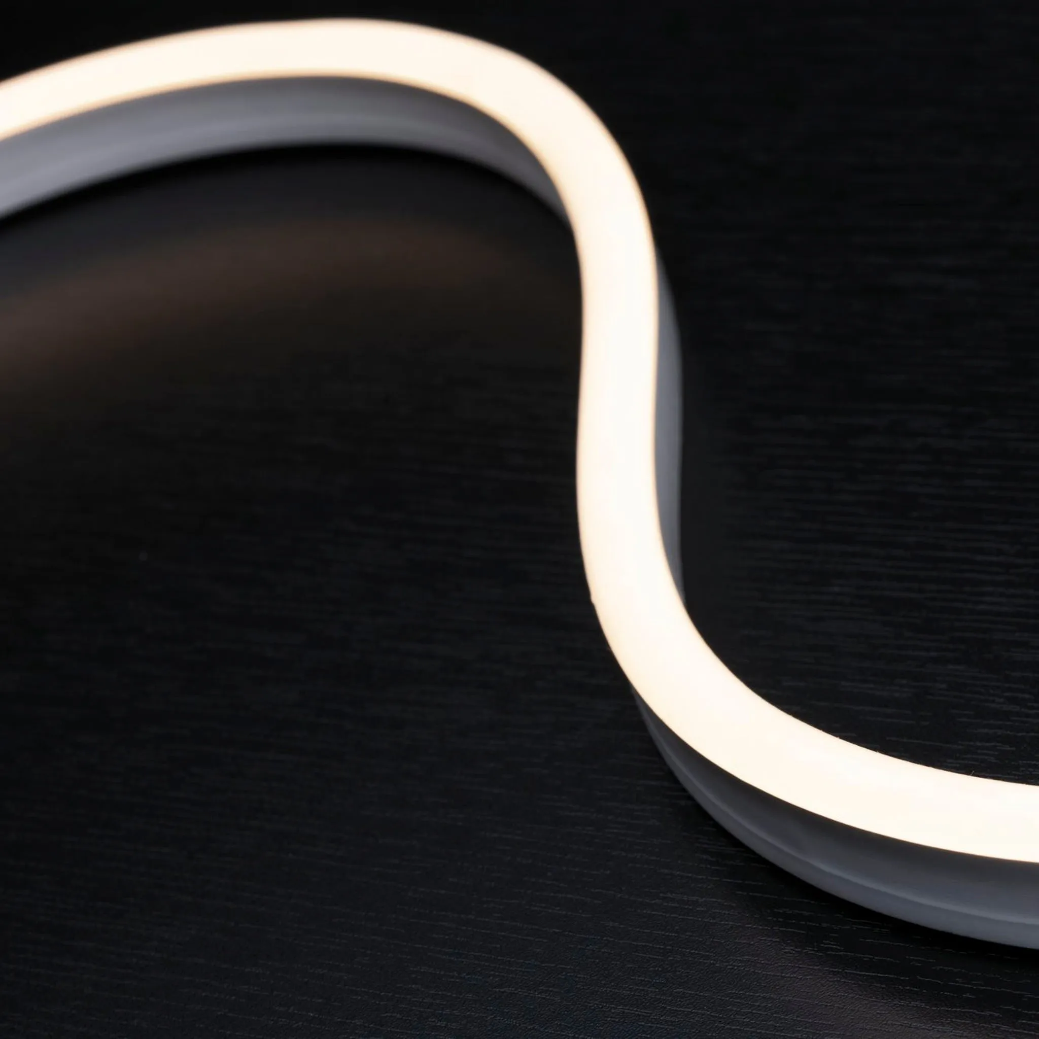 Plug & Shine Outdoor 31W LED Light Strip in Warm White