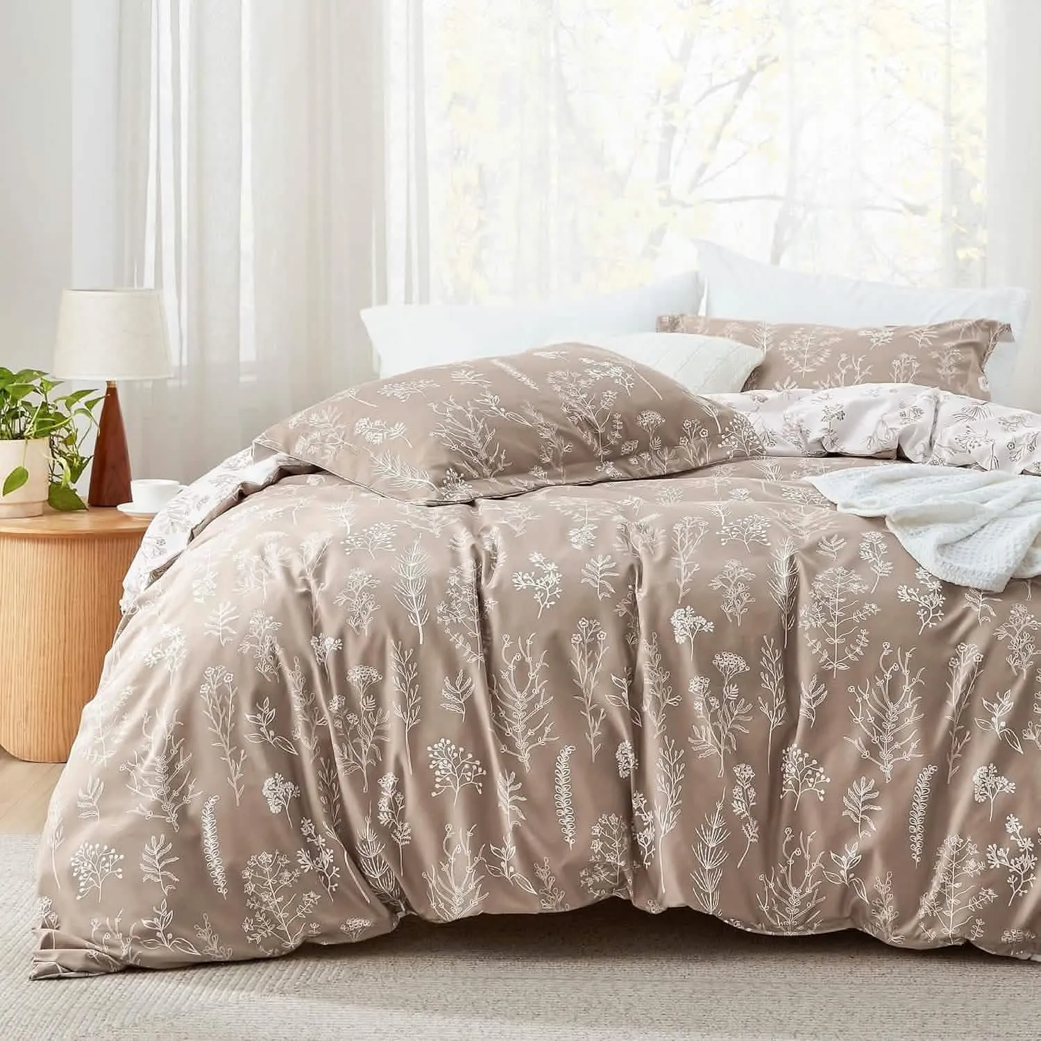 Reversible Floral Print Duvet Cover Set