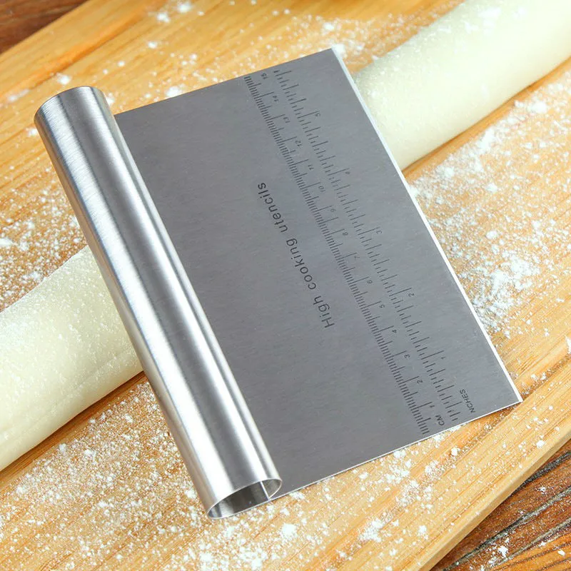 Stainless Steel Pastry Spatulas Cutter With Scale Pizza Dough Scraper Fondant Cake Decoration Tools Baking Kitchen Accessories Dough Cake Stainless Steel Pizza Flour Tool Cutter Chopper Scraper