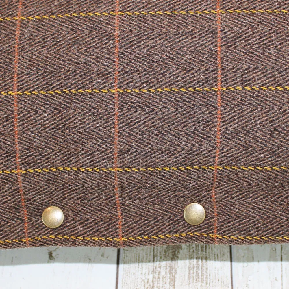 Tweed Pad Bed